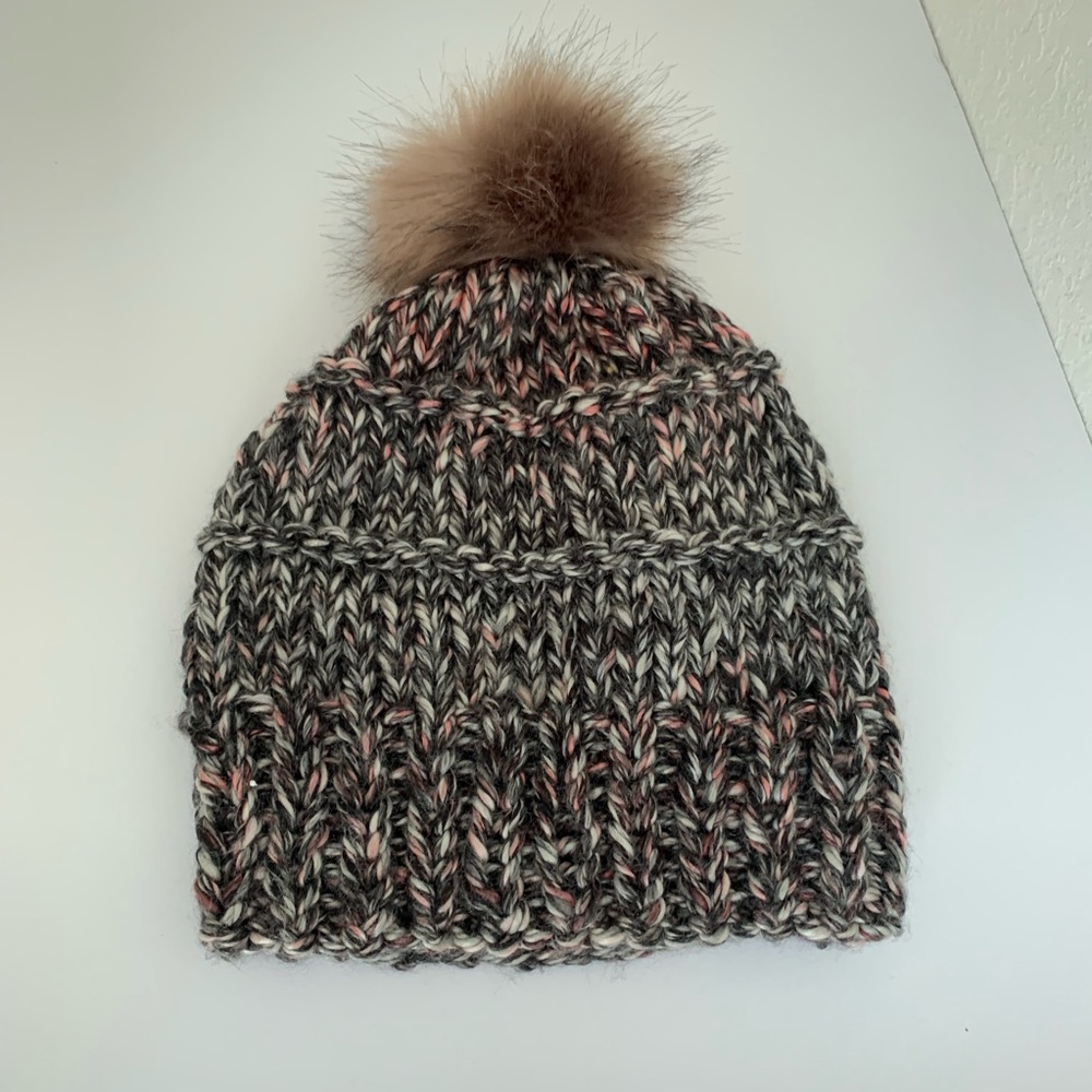 Knitted hat - Picture 3 of 3